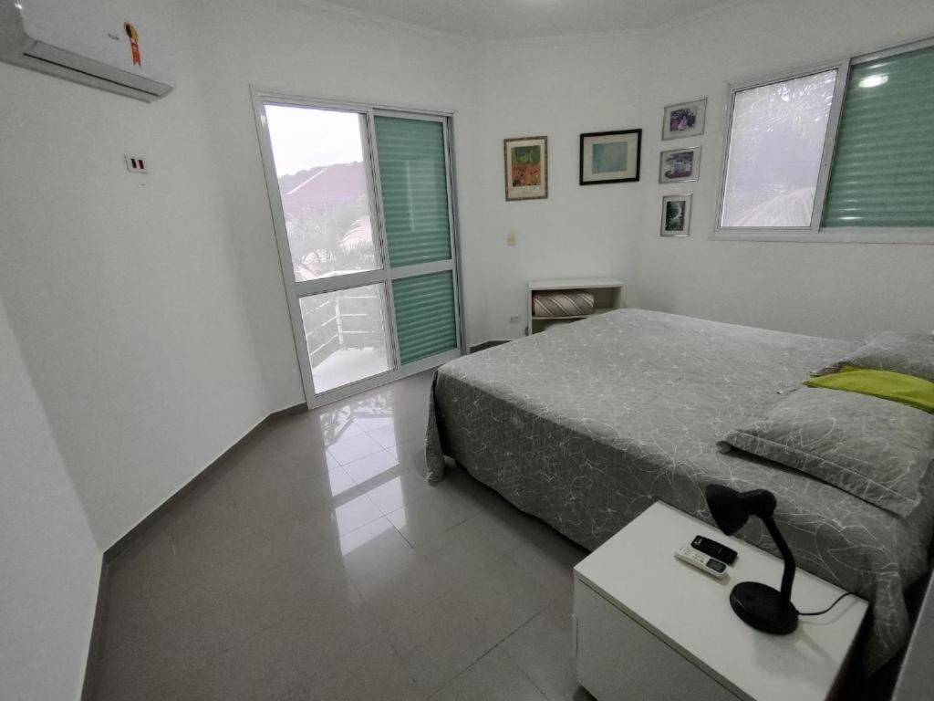 Casa Linda E Espacosa Com Piscina No Guaruja Exterior photo